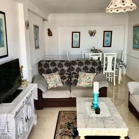 Cosy With Seaview, Pool And Close To Beach Fuengirola