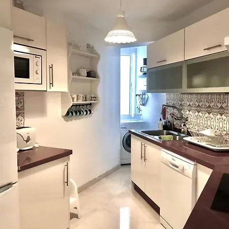 Cosy With Seaview, Pool And Close To Beach